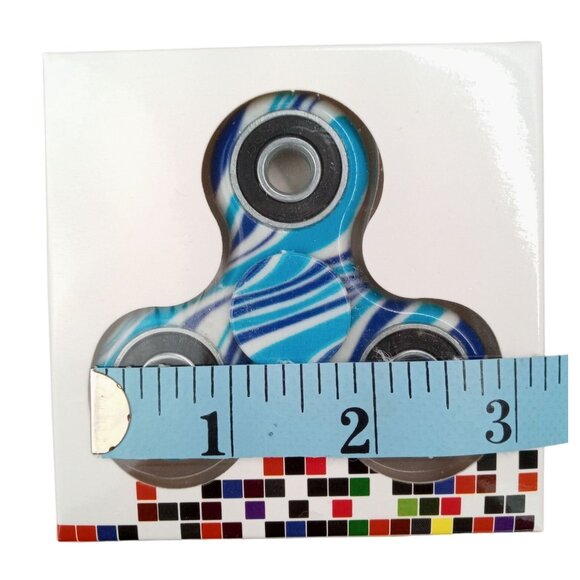 Fidget Tri Spinner Toy Lot of 8 Party Favors Focus Anxiety Swirl Camo Stripe New - Picture 7 of 7